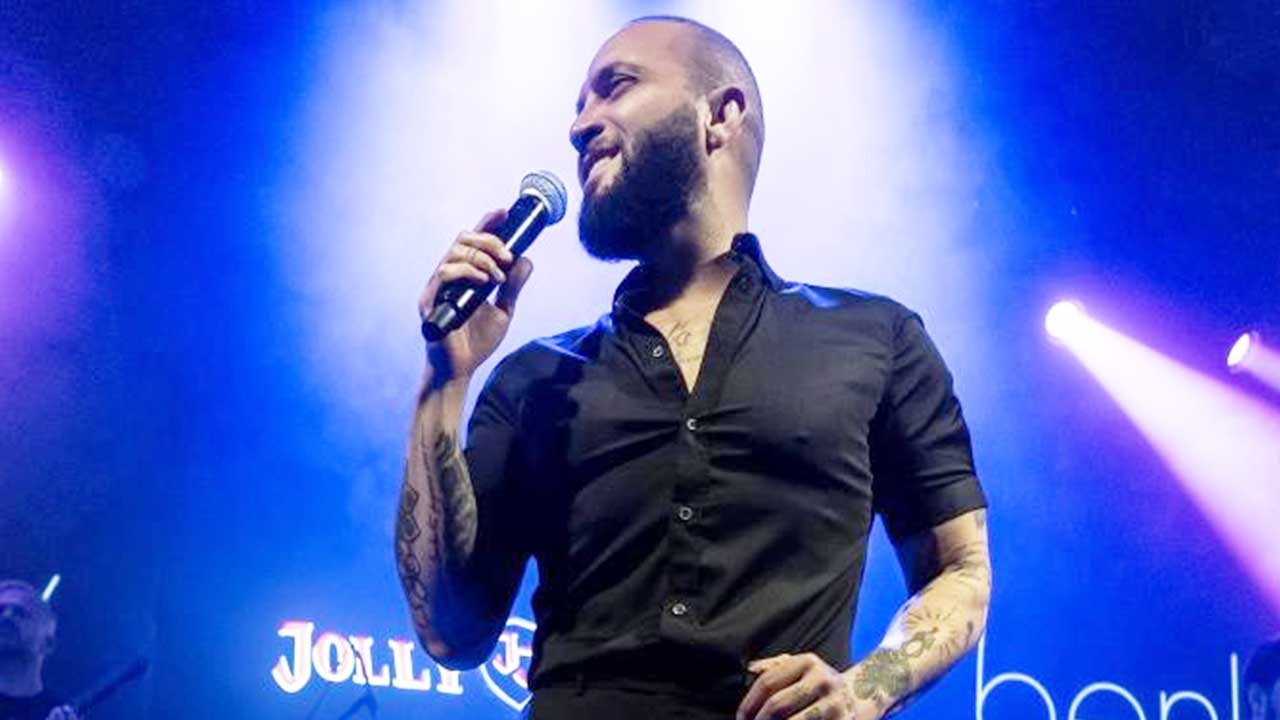 Bursa Jolly Joker’de Berkay unutulmaz bir gece yaşattı