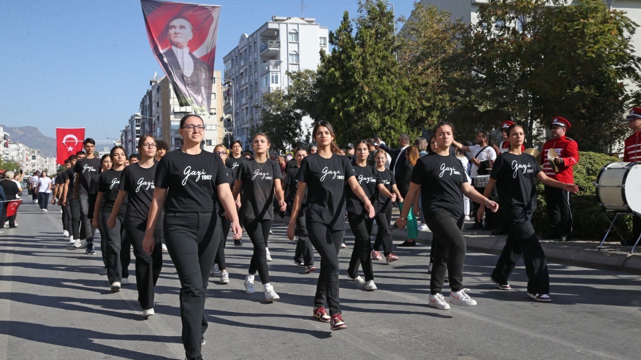 Bayram coşkusu tüm Karşıyaka'yı kapladı!